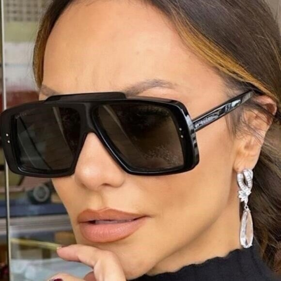 💯 - Authentic Gucci Grey Shield Unisex Sunglasses GG1369S 001 - Picture 1 of 11